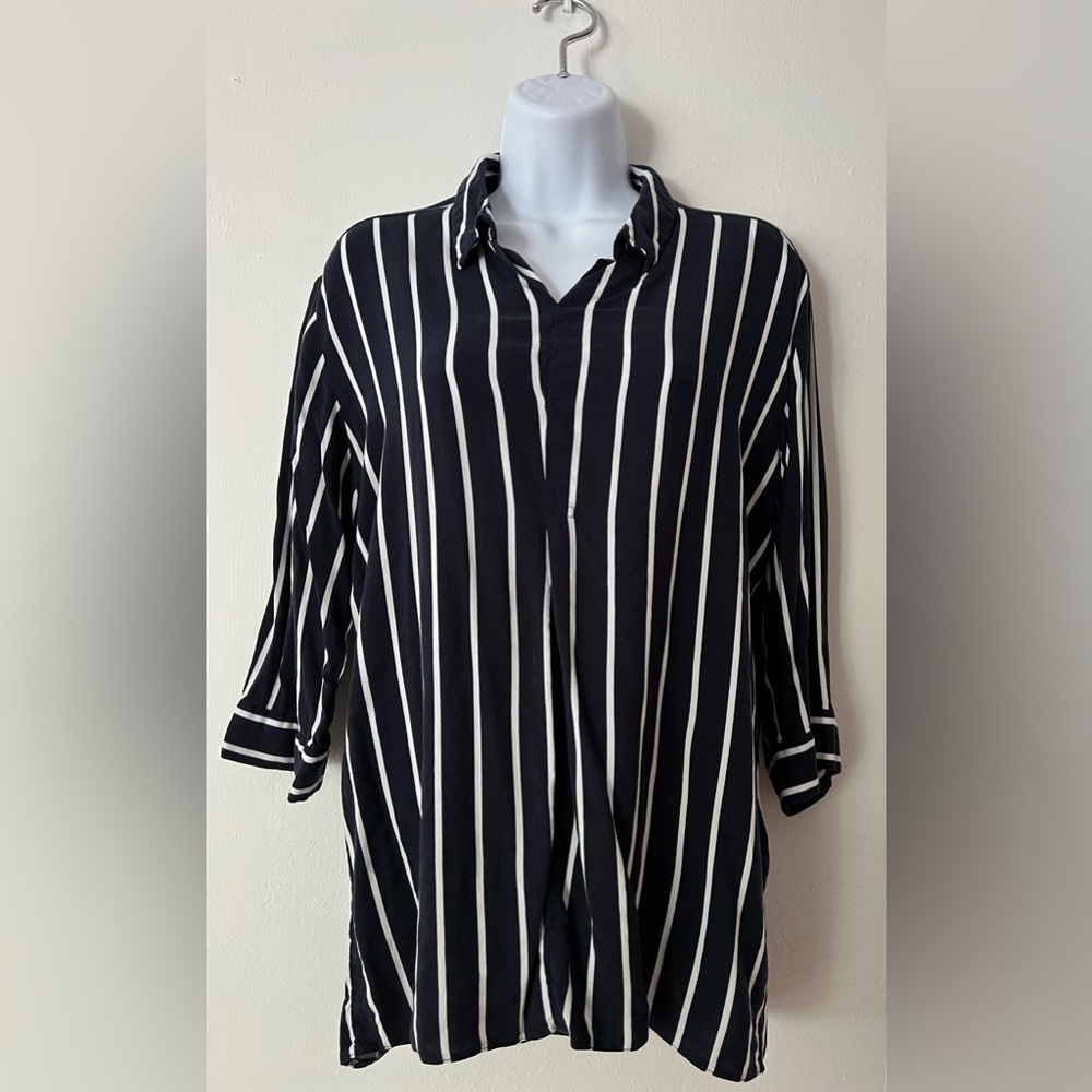 F&F Navy and White 3/4 Sleeve Top